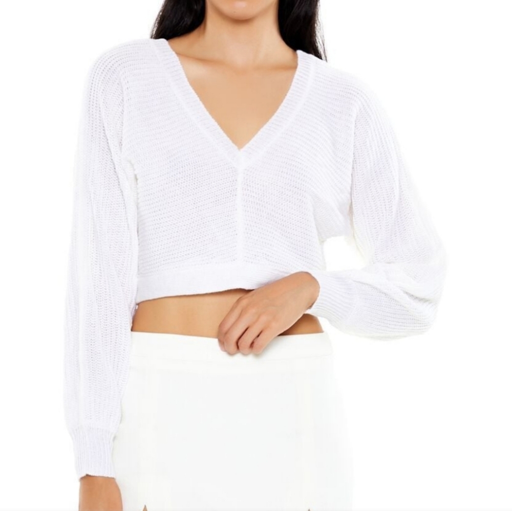 New. White V-Neck Cropped Sweater